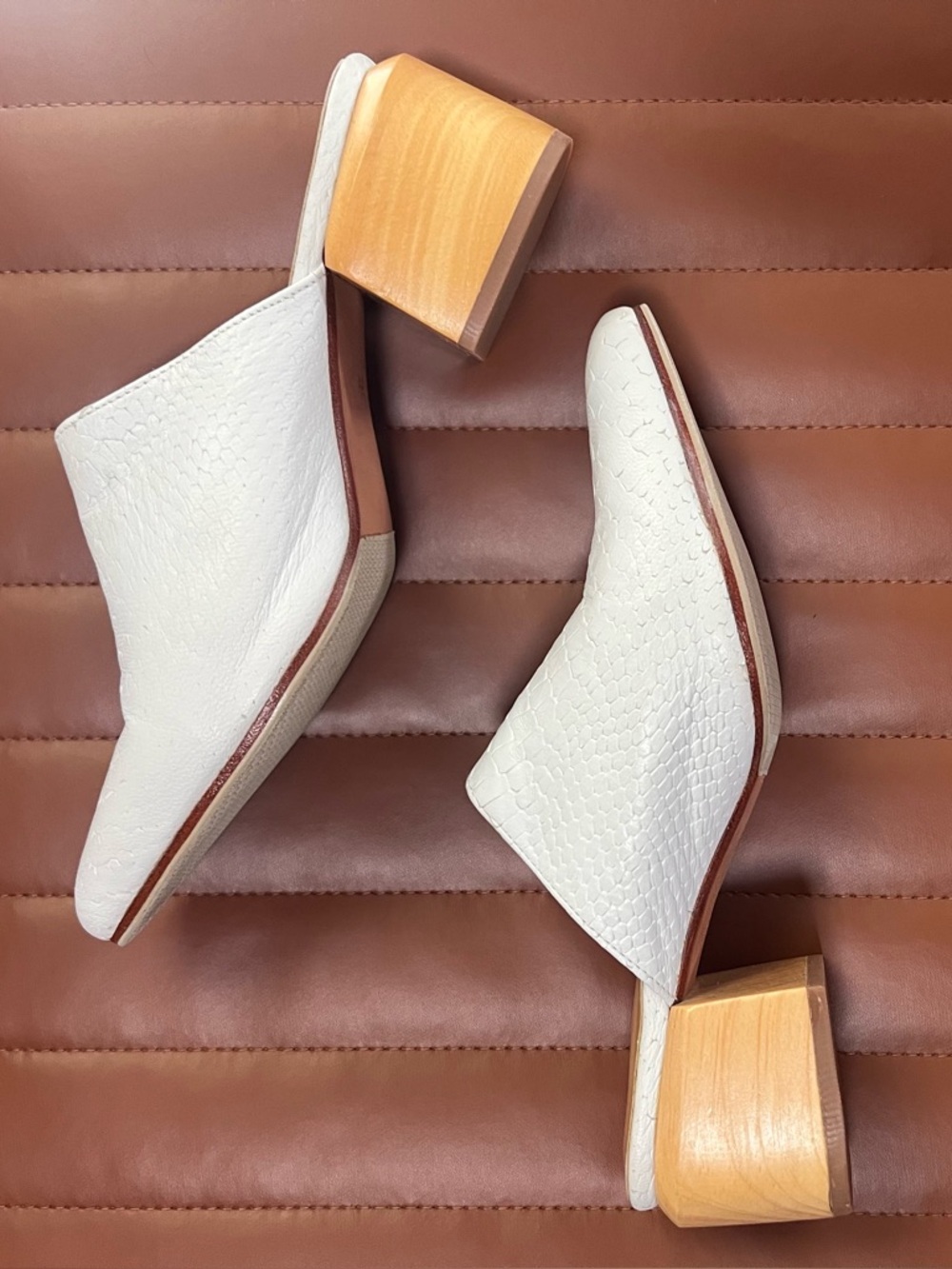 JAMES SMITH - White Python leather mules  NEW